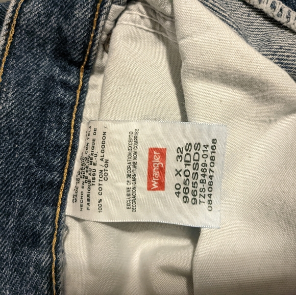 Wrangler Relaxed Jeans 40x32 - Picture 2 of 3